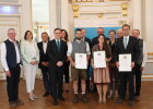 Absolventen aus dem Landkreis Regensburg mit Ehrengästen