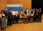 Die Absolventinnen und Absolventen aus dem Landkreis Schwandorf mit Ehrengästen