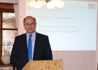 Ehrengast Albert Füracker, Bayerischer Staatsminister der Finanzen und für Heimat, hielt ein Grußwort und gratulierte den Absolventinnen und Absolventen